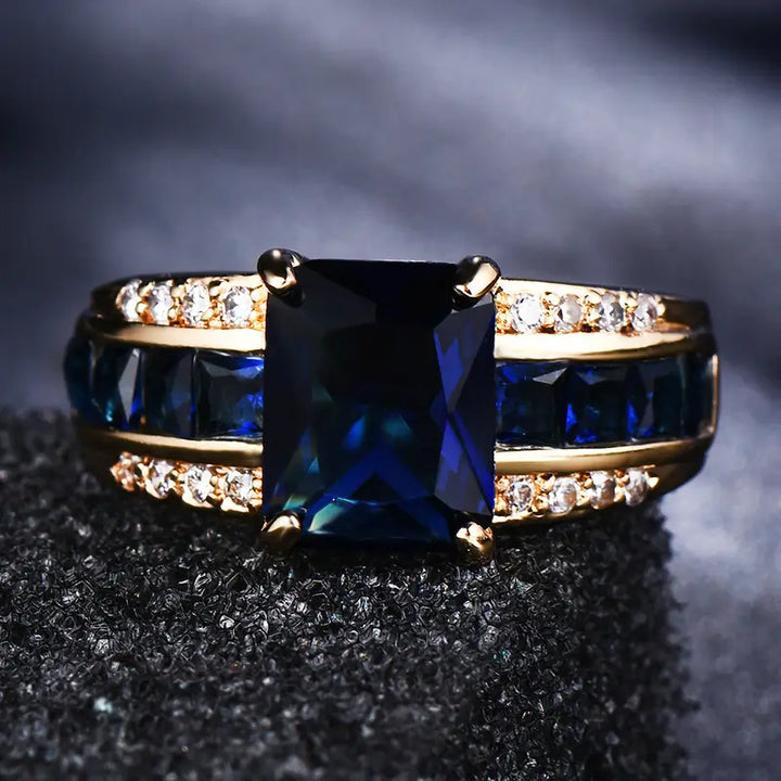 Chic Bluemont Gold Ring