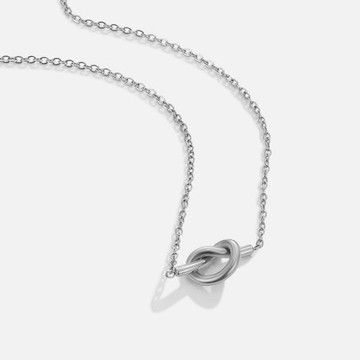 Adela Knoten Silver Necklace